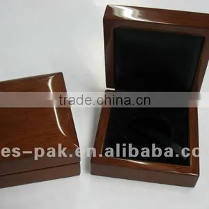 Wooden Medal Box thumbnail-1