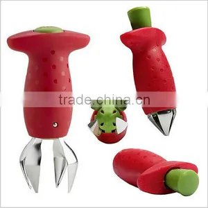Creative Strawberry Stem Leaves Remover Cutter Fruit Corer Kitchen Tool thumbnail-5