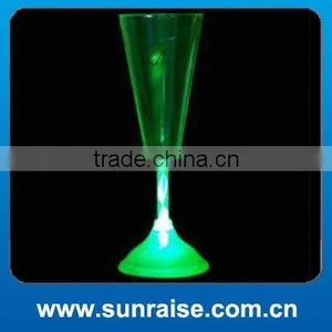LED Light Up Flashing Champagne Glasses thumbnail-1
