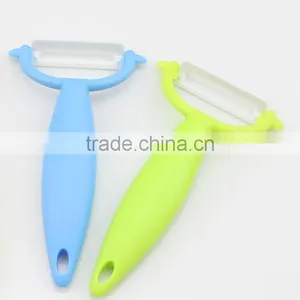 Different Color Super Blade Ceramic Peeler thumbnail-4
