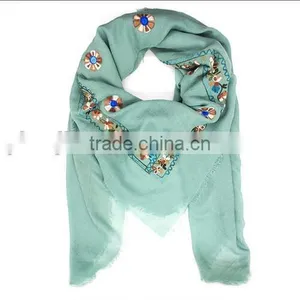 Hot Sale Square Headscarf Pure Cotton Embroidery Shawl Scarf Muslim Hijab Scarf for Women thumbnail-3