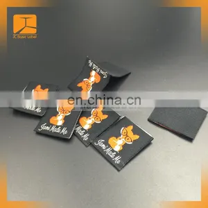 China Manufacturer Custom Made Clothing Cheap Garment Woven Label thumbnail-5