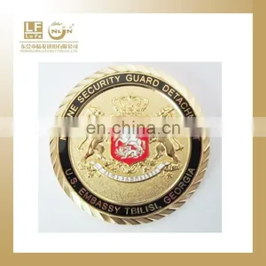 Maple Leaf Replica Coin thumbnail-2