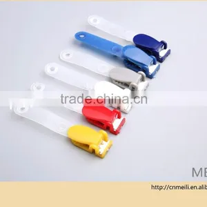 ID Badge Clip thumbnail-1