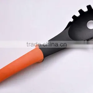 Colorful Kitchen Utensil - Pasta Server thumbnail-1
