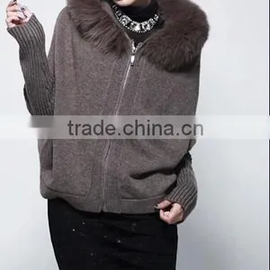 Stylish Merino Wool Sweater With Raccoon Fur thumbnail-2
