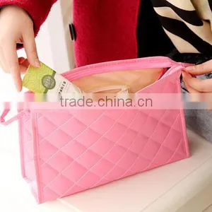 Good Quality Quilted Microfiber and Satin Fashion Travel Cosmetic Bag thumbnail-4