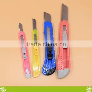 Free Sample Plastic Box Cutter Safety Knife Office,Portable Mental Art Knife Factory,Utility Cutter Safety Knife Tool for Office thumbnail-4
