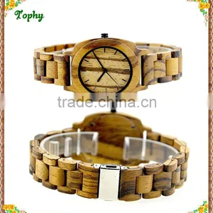 2016 Vogue World Fashion Brand Quartz Wood Lady Watch Made of Wooden and Bamboo Material thumbnail-6