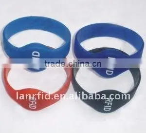Silicone Rfid Wristband for Swimming thumbnail-1