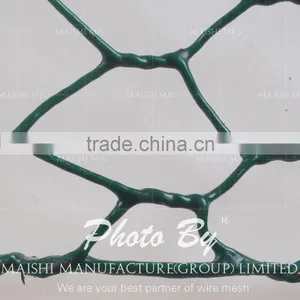 Hexagonal Weaved Wire Netting thumbnail-2