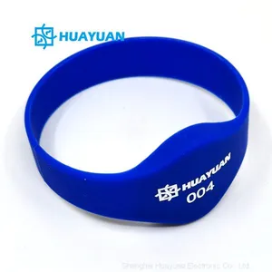 Manufacturer Waterproof FM08 NFC Bracelet RFID Silicone Wristband for Fitness Center thumbnail-1