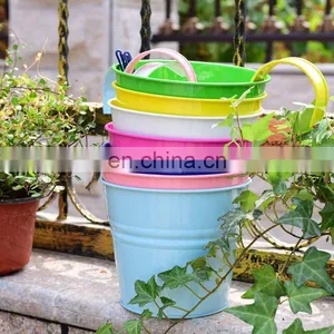 Wholesale Home Decorative Outdoor Garden Metal Plastic Planter Hanging Flower Pots With Detachable Hook thumbnail-4