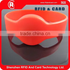 NTAG213 NTAG 203 Smart Wristband Adjustable RFID Silicon Wristband NFC Bracelet Nfc Wristband thumbnail-1