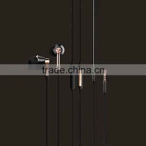 1MORE Triple Driver In-ear Earphones thumbnail-4
