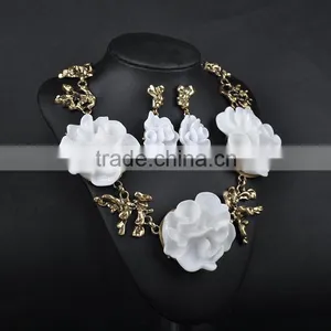 Hot Resin Necklace Earring Flower Jewelry Set thumbnail-5