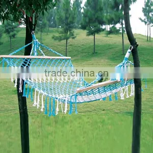 Comfortable Outdoor Camping Hammock thumbnail-1