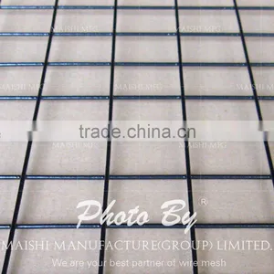 Welded Wire Mesh Fence thumbnail-1
