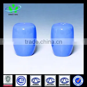 New Design Hand-made Ceramic Salt & Pepper Shaker thumbnail-1