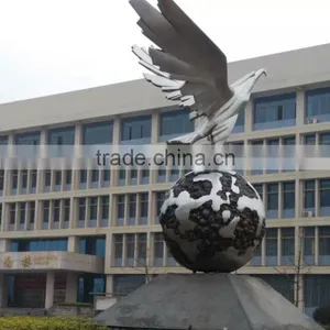 Stainless Steel Large Bird Sculpture Mother Feed Baby Bird thumbnail-3
