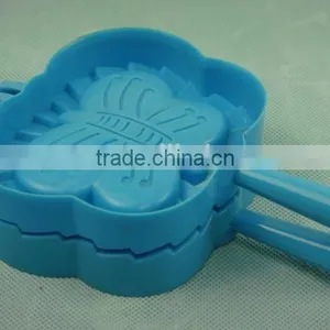 Plastic Flower Shape Bread Clip thumbnail-3