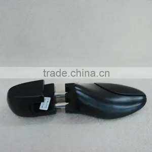 WI9891 Black Wooden Pained Shoes Horn thumbnail-1