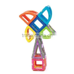 New MagKiss-Magformers Set Magnetic Building Toy Triangules Rainbow Family Fun Game Kids thumbnail-5
