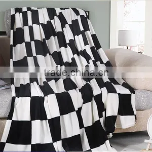 Fashion Grid Stripe Flannel Blanket thumbnail-2