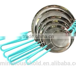 High Quality Stainless Steel Mesh Strainer & Colander With Long Silicone Handle thumbnail-1