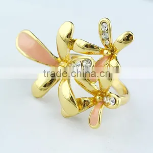 18k Engagement Gold Ring thumbnail-1