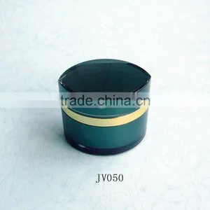 Plastic Spray Bottles With Nozzle thumbnail-1