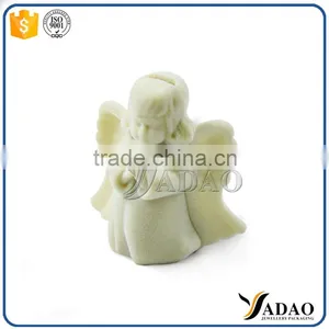 China Factory Fashion Customized Flocking Plastic Jewelry Package Box thumbnail-2