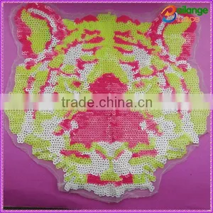 Pop Top 2015 China Wholesale PET Sequin Embroidered Patch for Clothes thumbnail-1
