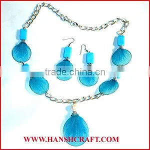 Fabric Necklace thumbnail-1