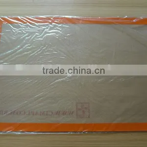 FDA Eco-friendly Non-stick Silicone Baking Mat thumbnail-4