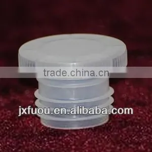Plastic Plug thumbnail-1