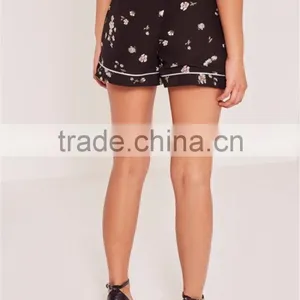 Custom Full Print Flower High Waisted Boxer Shorts Floral Print Suit Shorts Black thumbnail-4