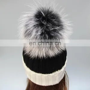 Women Raccoon Fur Poms Hat With Large Poms Wholesale China Knitting Fur Poms Hat thumbnail-4