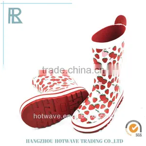 New Arrival Cheap Strawberry Print Girl Kid Rubber Boots thumbnail-1