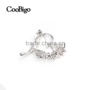 Fashion Jewelry Rhinestone Silver Leaves Heart Brooch Lady Girls Dresses Hijab Scarf Party Gift Apparel Promotion Accessories thumbnail-4