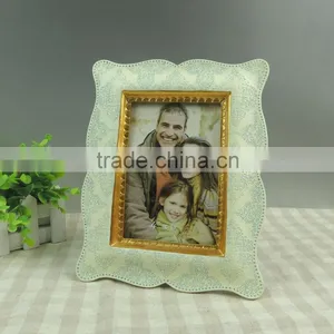 Photo Picture Frame Resin Handicraft Made in China thumbnail-5