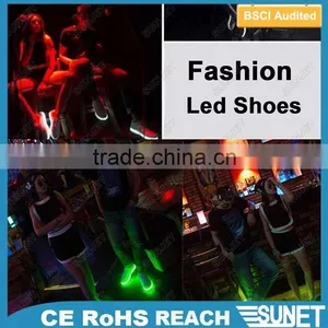 China Fashion Multicolored Luminous Sneakers Led thumbnail-1