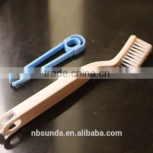 Multi-function Plastic Brush With Plastic Tweezer Wholesale thumbnail-1