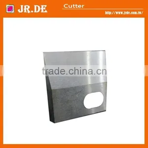 Use Carpet Cutting Knife thumbnail-3