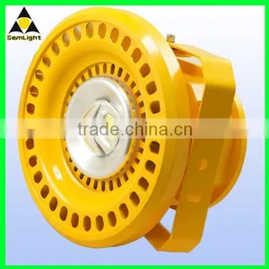 Led Light Product High Power Zoom Focus Cree Led Torchlight Superhero Night Light thumbnail-1