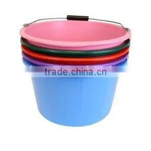 Horse Feed Bucket thumbnail-1