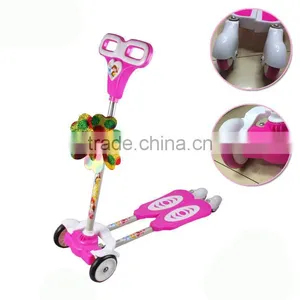 Flashing Wehel Frog Scooter With Double Pedal Four Wheel Scooterl Children Scooter thumbnail-1