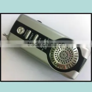 Auto Sacn FM Radio for Iphones and Ipods With Earphones thumbnail-1