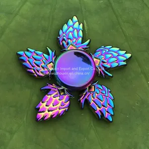 Three Leaf Colorful Fingertip Gyro Decompression Toys thumbnail-5
