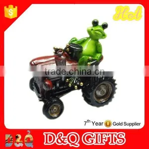 Driving Kart Frog Resin Figure thumbnail-1